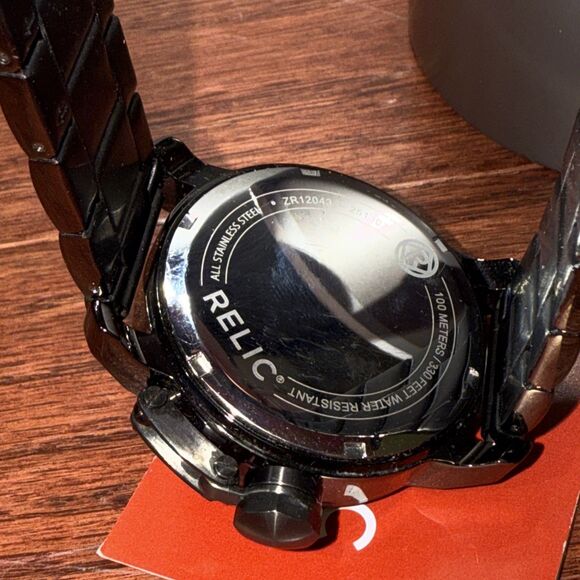 Relic By Fossil Patterson Brown Dial Gunmetal ZR12043 Quartz Moment - Picture 8 of 8